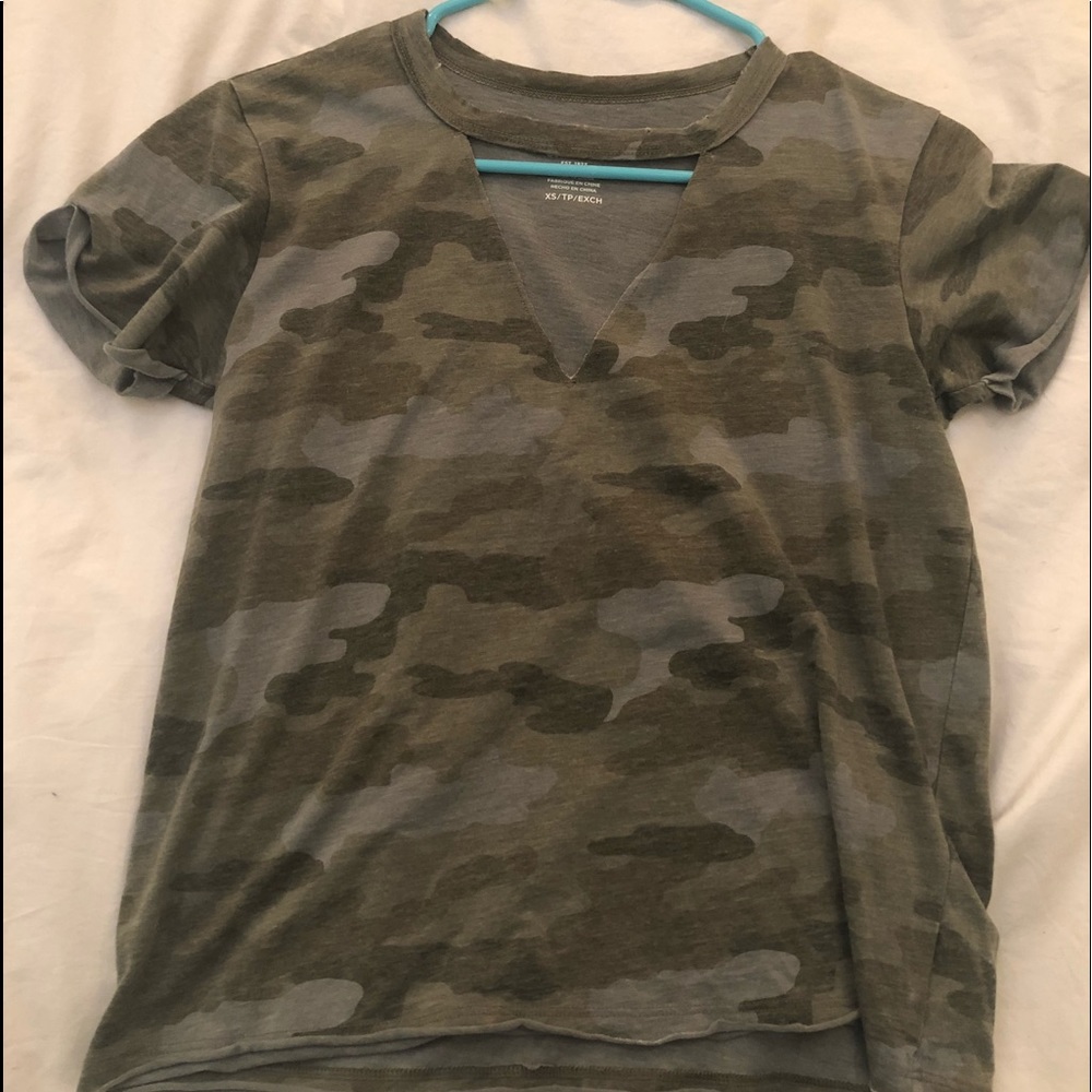 Camo American Eagle t shirt